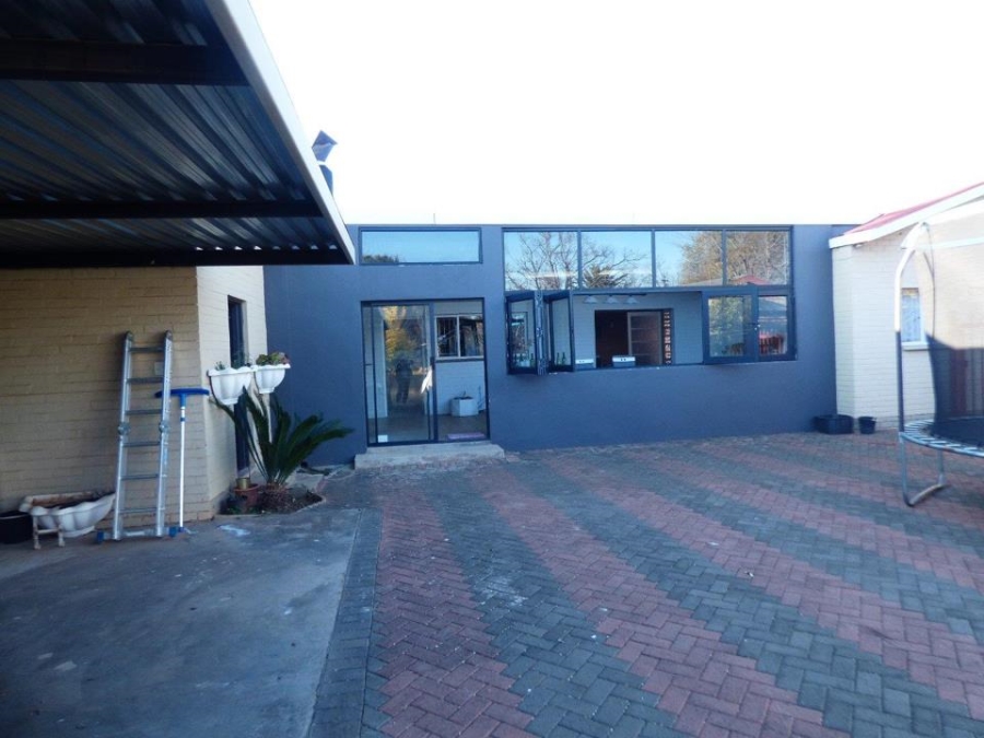 3 Bedroom Property for Sale in Fichardt Park Free State